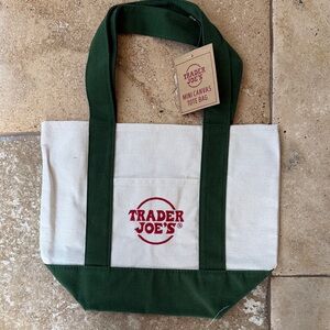 Trader Joe’s mini tote green NWT